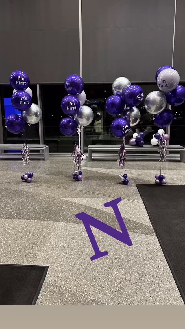 Orbz bouquets 💜
If you are having an extended corporate or school event these bouquets will float for weeks.
#bigballoonsco #orbzballoons #corporateballoons