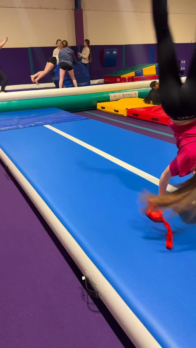 The past week at Springers has been all things ribbon 🎀 bar work🤸♀️ and new skills! ✨
#littlespringersgymnastics #syston #leicestershire #meltonmowbray #gymnastics