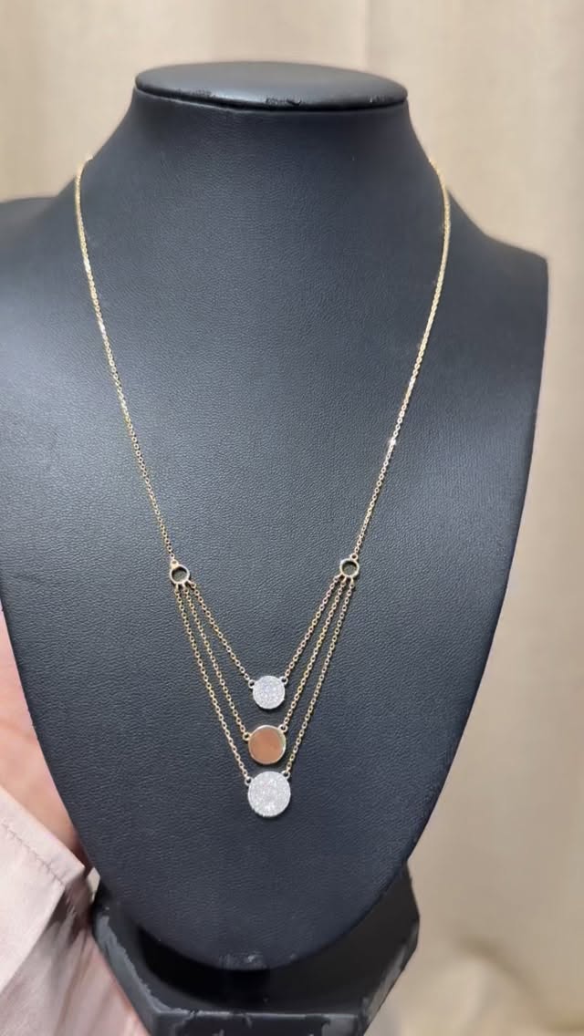 0.321 ct natural diamonds
VVS, Color G-H
14K 3.88g
PHP 48,000