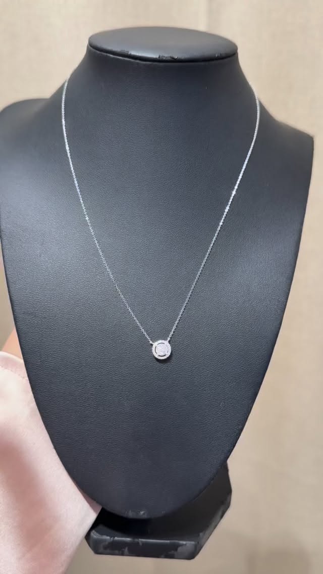 0.13 ct natural diamonds
VVS, Color G-H
14K 1.39g
PHP 23,000