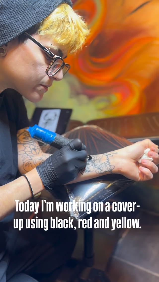 ✨Building it step by step.
Bold colors. Strong contrast.
Not finished yet — just getting started.
See you next session.