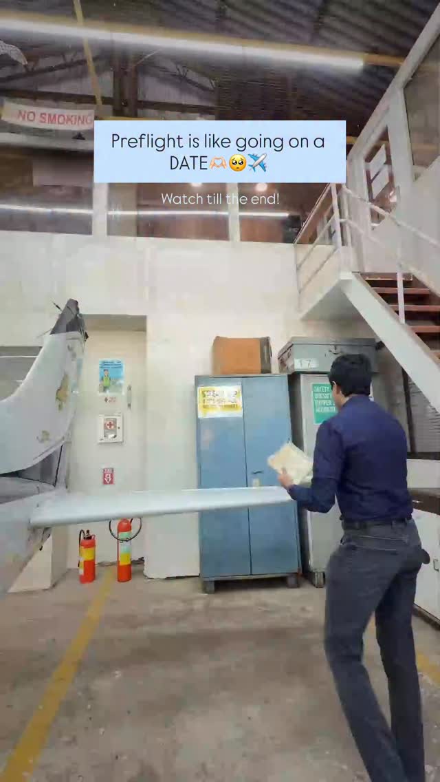 Preflight Lessons: Rudder Pedals ✈️
#MaverickAviation #BeAMaverick #pilot #preflight
(Preflight lessons, mumbai, pilot training in mumbai, pre flight training, on ground practical training, joyride)