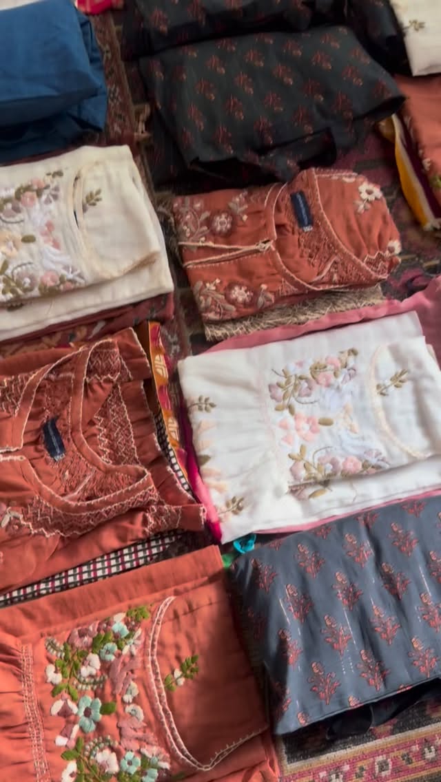 I’m not here to go viral.
I’m here to create limited edition ethically made pieces for people who are interested.
Sourcing and creating since 2005.
With love and good vibes. Always ✌️☮️
.
.
.
.
.
.
.
.
.
.
.
#limitededitionclothing #slowfashion #viralfashion #ethicalfashion #melbournefashionlabel