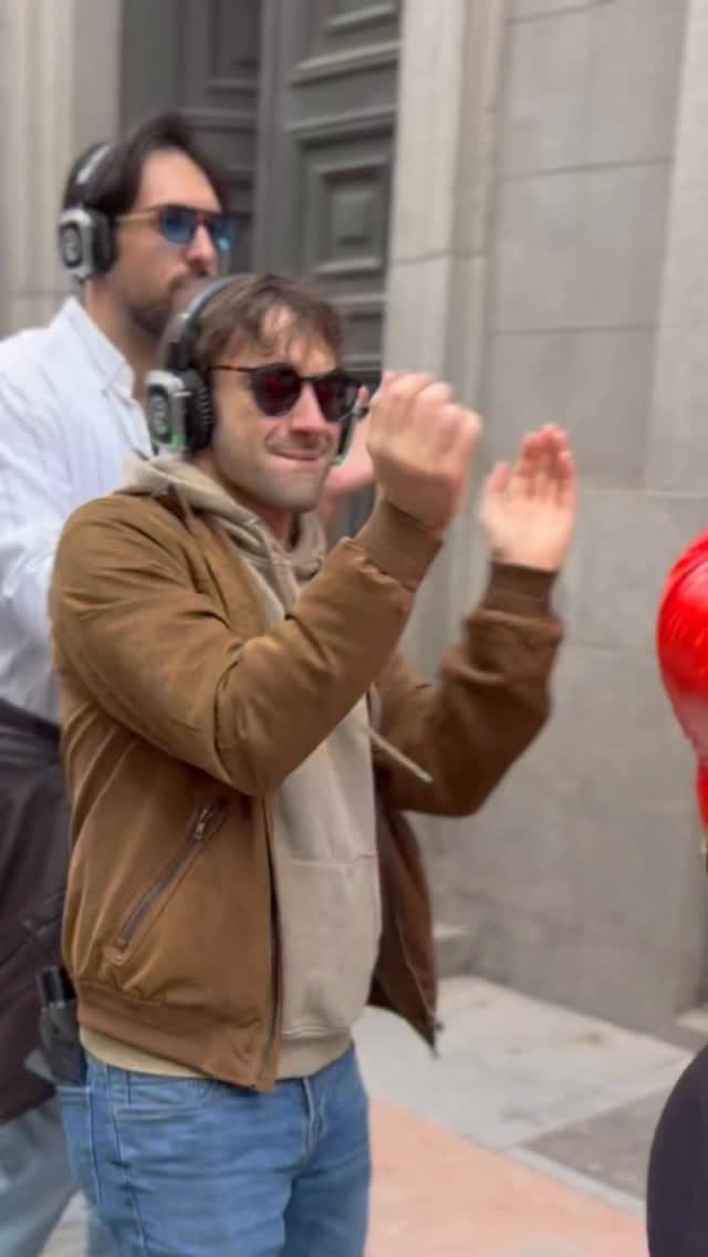 Un Silent Disco Tour por Madrid donde la experiencia se convierte en algo increíble.
Esto sí que es un planazo diferente, divertido y muy loco. 🎧
Si buscas planes en Madrid que se salgan de lo típico,
algo para hacer con amigos, en pareja o solo,
o incluso para cumpleaños, despedidas o eventos de empresa…
esto es BAILALOLOCO. 💃🏻🕺🏼
👉🏼 Comenta “MADRID” y te enviamos toda la info por mensaje privado
antes de que se agoten los tickets.
#PlanesEnMadrid #Bailaloloco #SilentDiscoTour #quehacerenmadrid