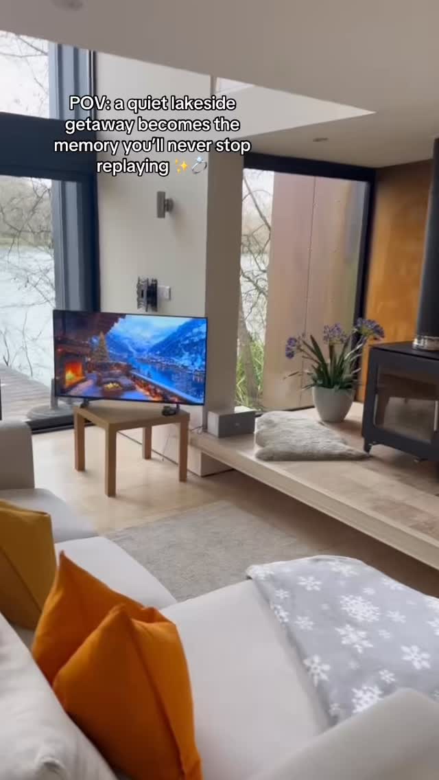 Peaceful, intimate, and absolutely unforgettable ๐ค๐
#cotswolds #proposalideas #lakesideproposal #proposalplanner #shesaidyes