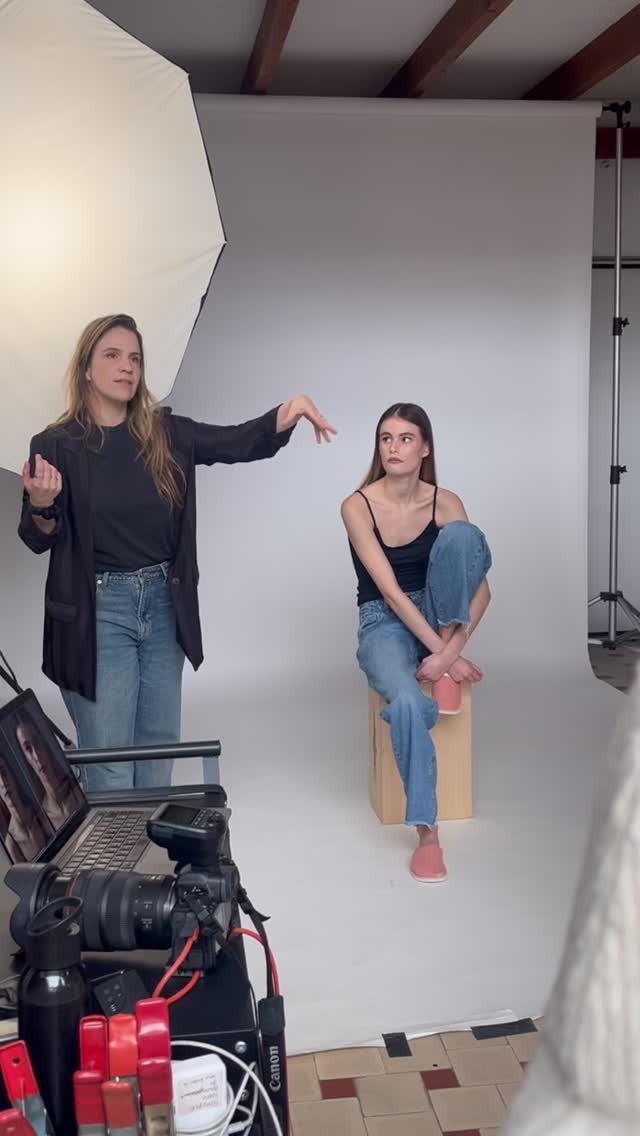 Ik noem het vakjargon en hoop gewoon dat iedereen snapt wat ik bedoel 😅🤷🏼♀️
#workshopsfotografie #workshopstudiolicht #vakjargon #fotograaf #portretfotograaf #workshopleuven #fotograafleuven #fotostudioleuven #workshopflits