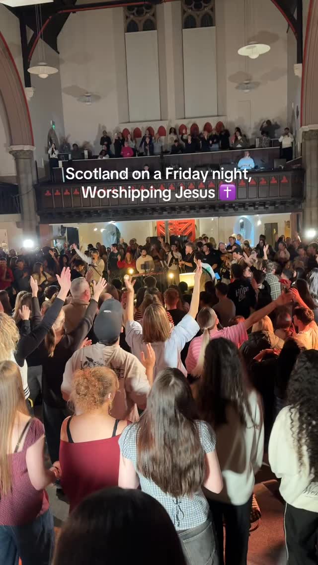 A group from Home Church joined with over 500 others at Queens Park Baptist Church for an explosive night of worship organised and led by @the_revelation_room 🙌🏻
It is evident that Jesus is moving in Scotland!🏴
If you have never been to The Revelation Room before, we highly suggest you do!
