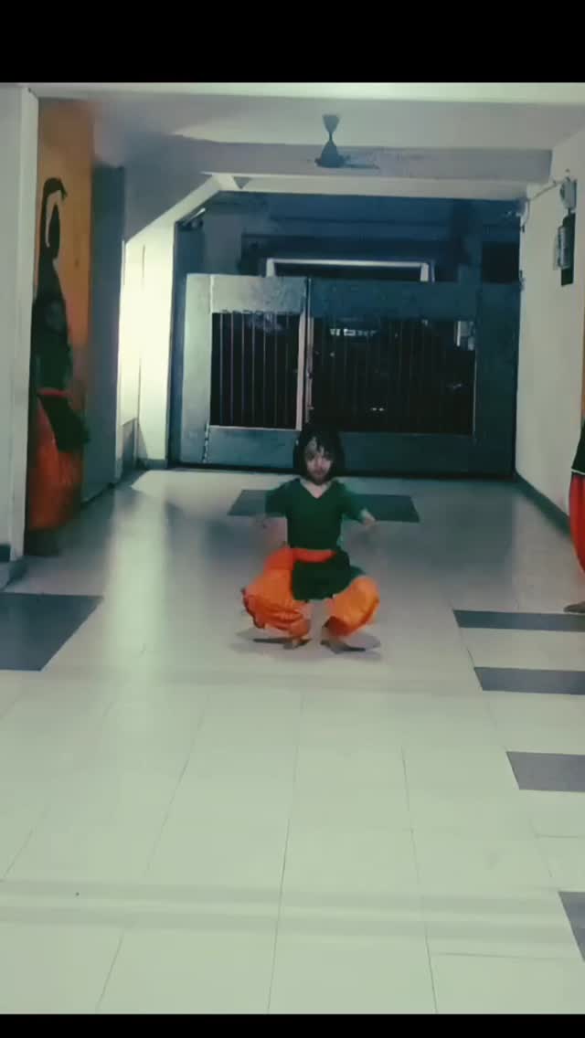 Dance is the first language we learn, even before words . Age is just a number when passion meets movement! #Dance First #SangiTharanga #Bharatanatyam
Kaatyayani Adya
SangiTharanga Dance and Music School Surat.