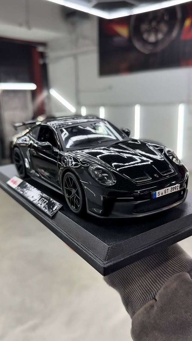 Porsche GT3 protected with Full Body PPF.
Every panel. No exceptions.
Thinking about full body PPF?
DM us.
@autoco.ca | @xpozecanada
📸 @awc_clips | @le_txmmy
#gt3 #porschegt3 #fullbodyppf #ppf #trackweapon