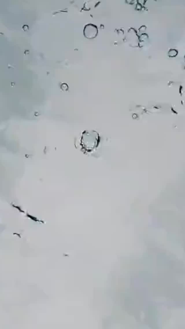 Let the bubbles calm your mind.
Water in motion, a body letting go.
Welcome to a pause for both body and soul. 💧
La boblene roe tankene.
Vann som beveger seg, kropp som slipper taket.
Velkommen til en pause for både kropp og sinn. 💧#spa
#wellness
#selfcare
#relax
#relaxation
mindfulness
healthylifestyle