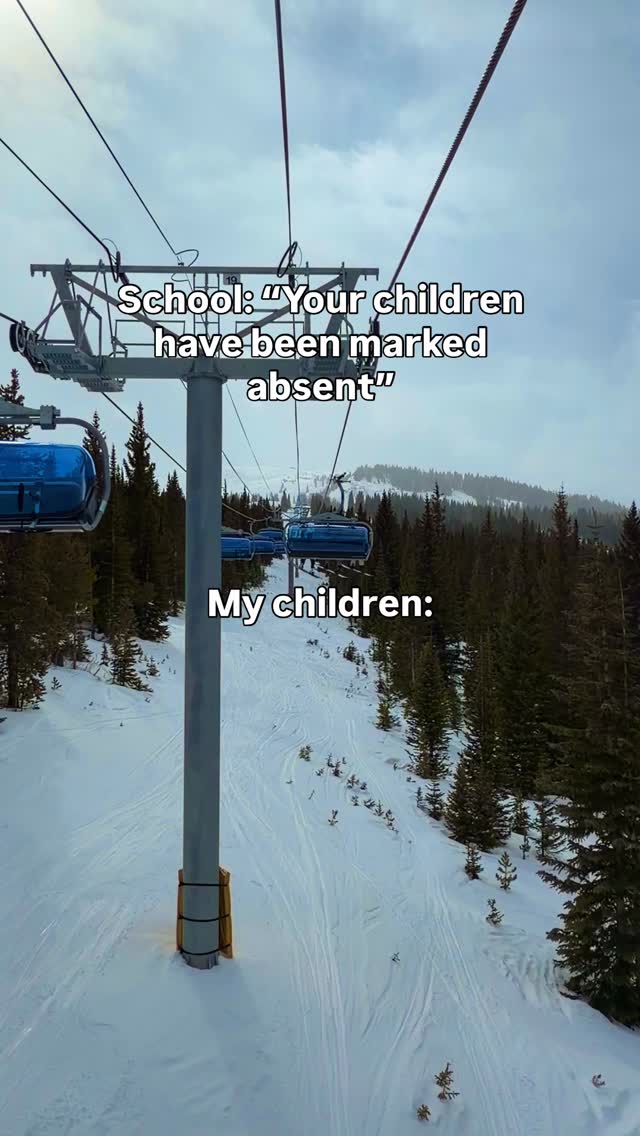 A teacher once gave me advice that changed everything: travel, be present, make the memories now. 🏔️🤍
Because childhood moves fast and these moments are priceless! ✨✈️
.
.
.
#familyvacation #makingmemories #snowtrip #snowboardingtrip #familyadventures