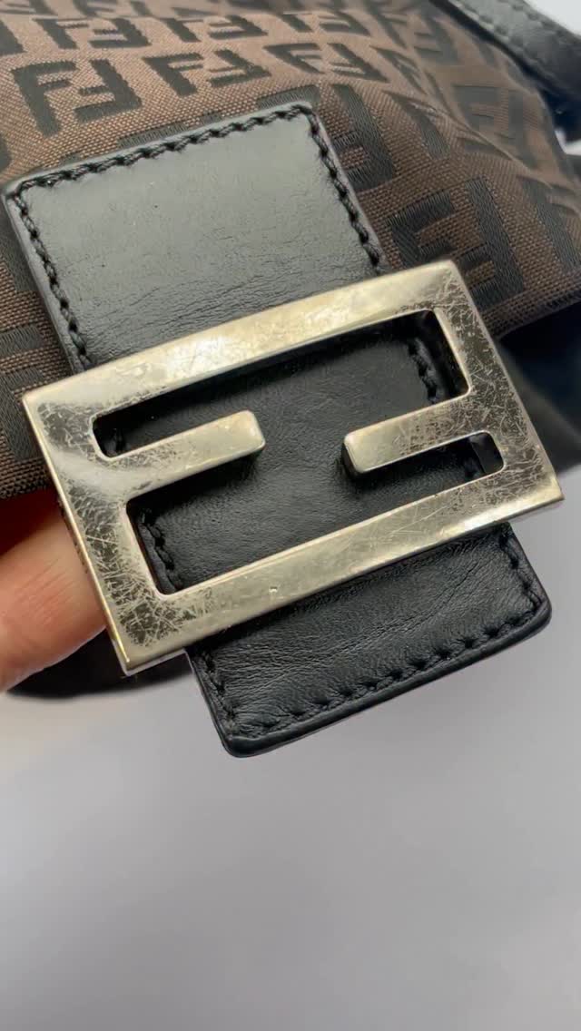 This @fendi bag needed a little TLC ✨
We cleaned it, restored it and re-dyed it — ready for another lifetime of wear.
#handbagrestoration #theseam #theseamfixedit #makers #sustainablefashion