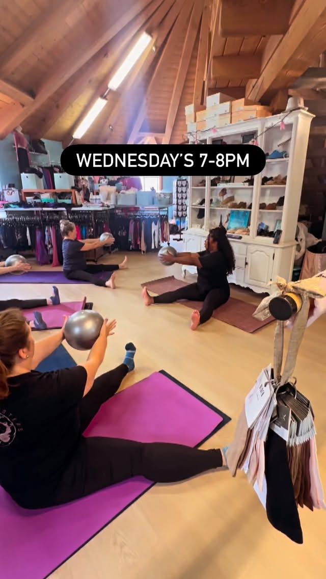 Move with us on Wednesdays 7-8pm at @dancinsoulboutique
Throughout this mat pilates series, we’ll build strength, mobility, and body awareness through a thoughtful and empowering Pilates practice.
Link in bio to learn more and register. Comment below if you have any questions!