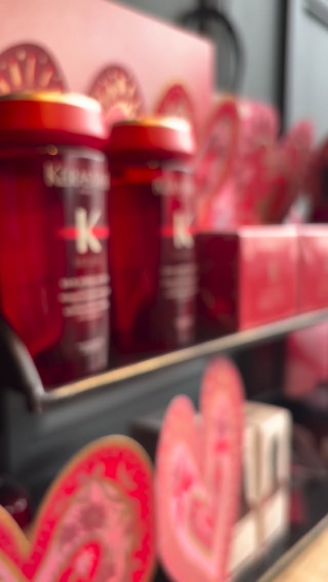 It starts with loving and treating yourself. Everything else grows from there ✨
Hearing your love stories never gets old, grateful for every one shared with us ❤️🔥
Happy valentines & Galentines 🥰
love from your favourite girls ❤️💐💌🌷🎀
#valentines #galentines #victoriahairandspa #somerset #kerastase