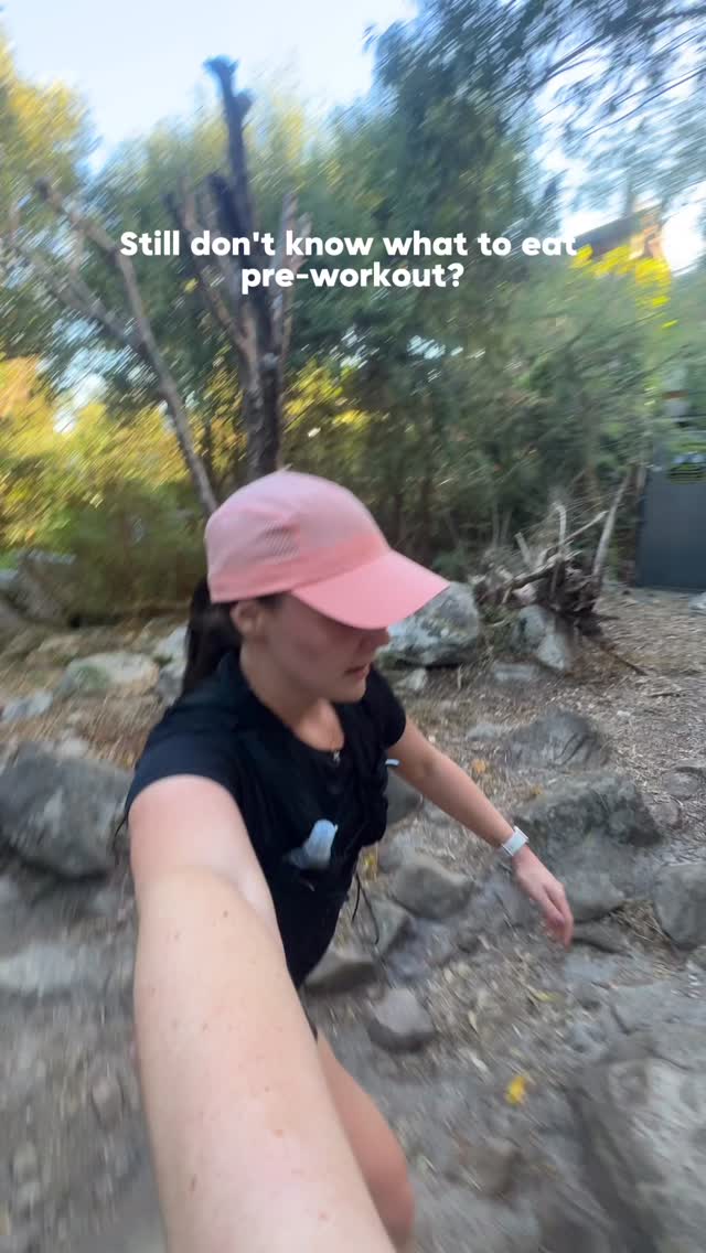 Still don’t know what to eat pre-workout? 👀
Stop overthinking it.
Your body just wants (and needs) carbs before training 🍌
Here are 21 simple pre-workout snack ideas you can grab, eat, and go 🏃🏽♀️⚡️
👉 Save this for later