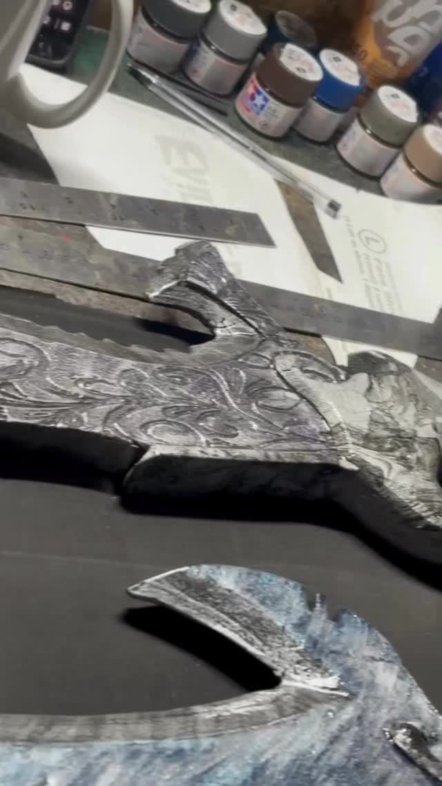 The details are where a weapon really comes alive.⚔️
#WeaponDetails #FoamSmith #CosplayProps #HandmadeCraft #TTCcraftworks