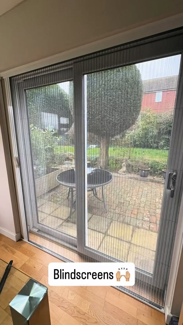 Blindscreens fitted to this property over in Tonbridge recently - very practical blinds that are suitable all year round for warmth in the winter and practical fly screen in the summer when doors are open #blindscreen #madetomeasure #smallbusiness #blindskent #blindssussex