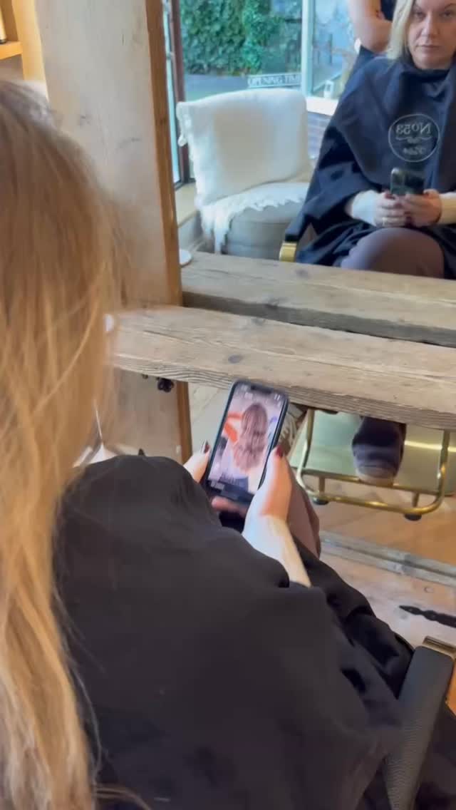 Blend it, baby 🤍
Jess’s turn in the hot seat with Alicia
Goals👇
• Seamless blend
• Low-maintenance lived-in blonde
• Break up the block colour
• Fuller, thicker feel
• Bright round the face
• Extra length for the win
Soft, dimensional, and made to grow out beautifully 💫
Stylist - Alicia
#BlendedBlonde #LivedInBlonde #LowMaintenanceHair #HairGoals #DimensionalBlonde