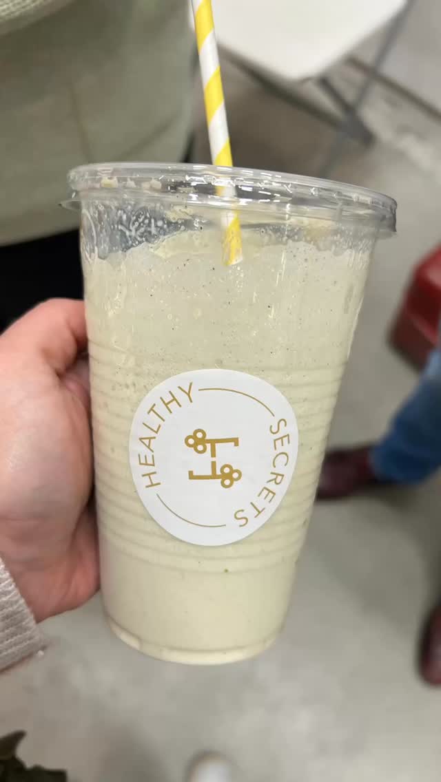 Unser letztes Pop-up liegt hinter uns 💚
Danke an jede einzelne Person, die vorbeigekommen ist, Matcha mit uns geteilt, unser Brot probiert und sich Zeit für echte Gespräche über das genommen hat, was wir tun und lieben.
Rückblickend wissen wir: Jede lange Nacht, jedes frühe Aufstehen, jede Stunde in der Produktion. Auch die kleinen und großen Geschwister-Dramen haben sich genau dafür gelohnt.
Mit vollen Herzen und vielen neuen Erinnerungen blicken wir nach vorne und freuen uns auf alles, was 2026 an neuen Pop-up-Momenten für uns bereithält ✨🍵🥖
#wienliebe #darmgesundheit #gesundheit #1000thingstodoinvienna #1000placestoseeinvienna #vienna #guthealth #wienstagram #wienliebe❤