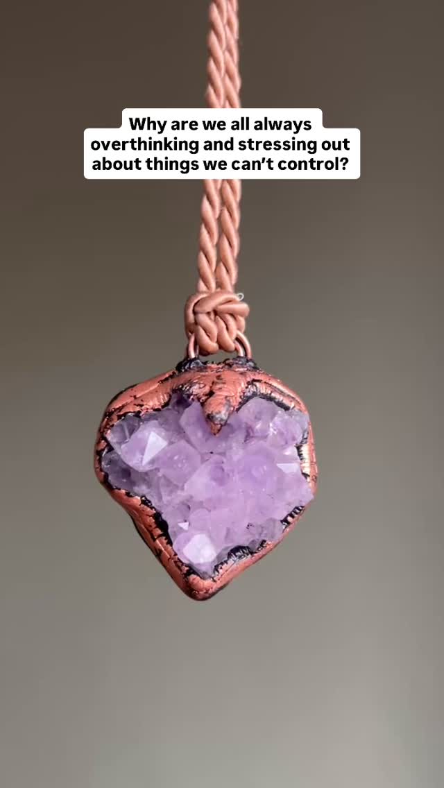 Amethyst cluster hearts are still available - Invite a bit of calm into that busy busy mind 💜
See all available pieces with prices in my ‘shop talismans’ highlight, and DM me to purchase 🥰