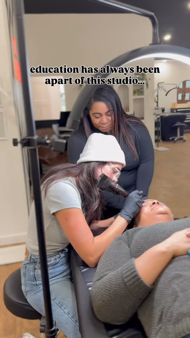 Education has always been part of this studio — it’s just evolved with us.
Our trainings reflect real experience, refined technique, and standards built over years of hands-on work.
We teach the why, not just the how.
____👇🏼TRAINING👇🏼____
⚡️Intro to Microblading & Shading
🗓️March 4th, 5th, 6th — one seat left🔥
⚡️Precision Powder Brows & Machine Shading
🗓️April 10th & 11th
😎perfect for someone wanting to refine their machine shading or learn for the first time.
📲TEXT for information! 317-771-3364
