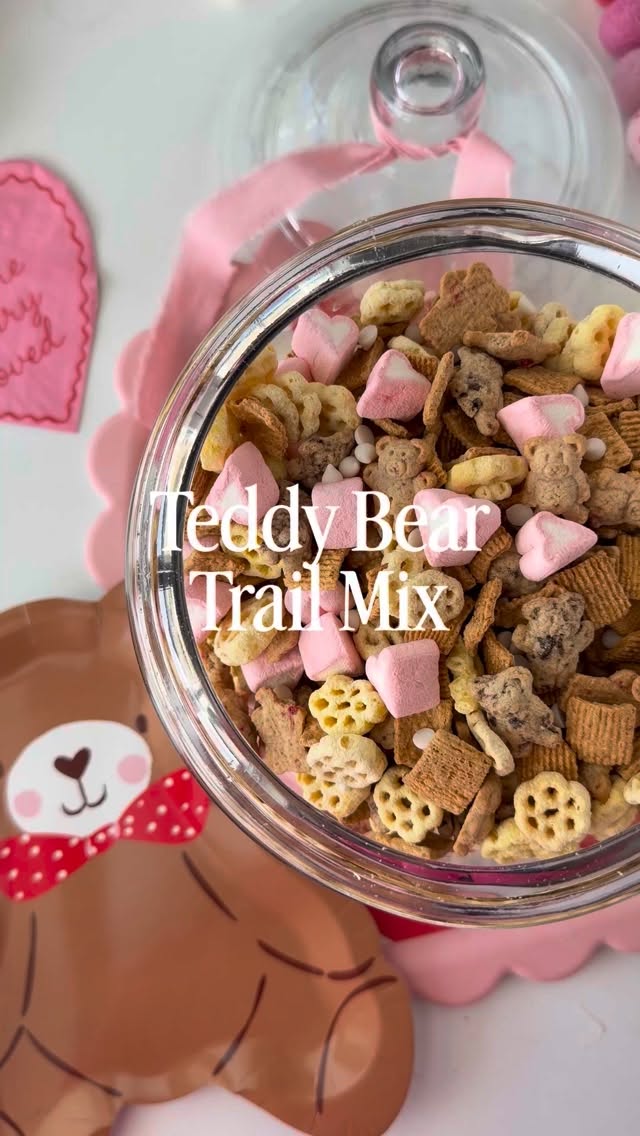 girl dinner, galentines edition.
cc: @occasions.byshakira
#partysnacks #galentinesday #girldinner