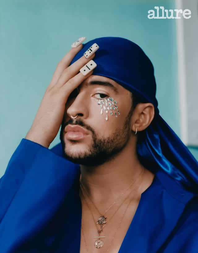 His performance tonight….
Gave. Me hope
Made me proud
Made me cry
The beauty
the culture
The togetherness
The pride
It’s possible. 🤝❤️
#SuperBowl #badbunny