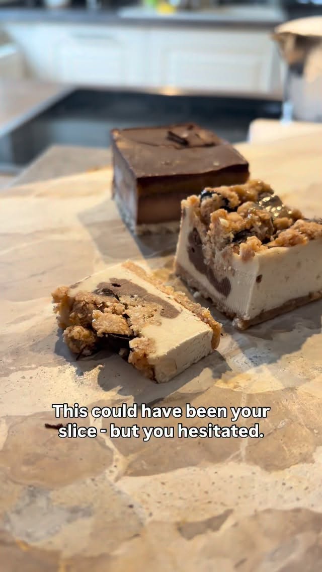 Es wollte, könnte, sollte, hätte an diesem Wochenende dein Stück sein können - jetzt ist es meins. 😋🎂
Also, worauf wartest du noch? 🙌🏼
Unperfekte Stücke landen übrigens nicht nur in meinem Bauch - sondern werden von uns in unsere „Nobody‘s Perfect“ Boxen gepackt und finden auf diese Weise ein neues zu Hause. 🙃
#intuitiveeating #naschenohnereue #glutenfreevegan