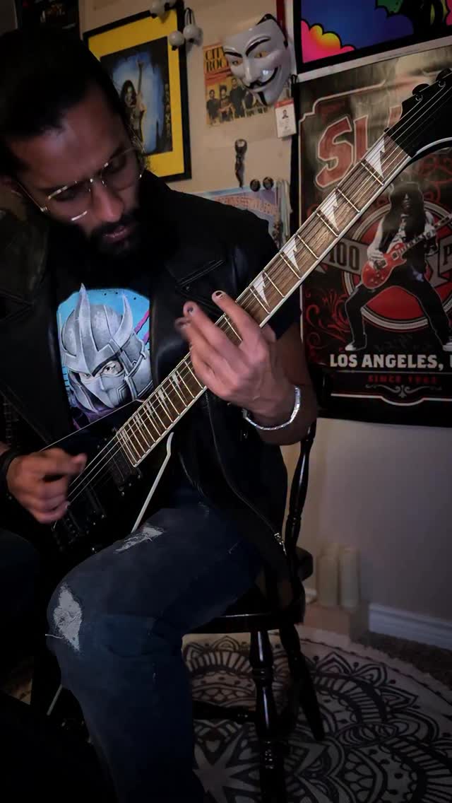 Never Give Up, Never Surrender!
#hyphenthazhath #onemanband #metal #originalmusic #htx