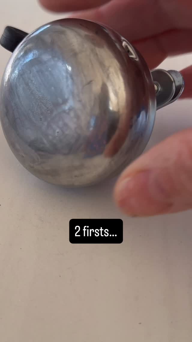 I thought resin ripples would be a piece of cake.
I was wrong. A for effort?!
#resin #3dart