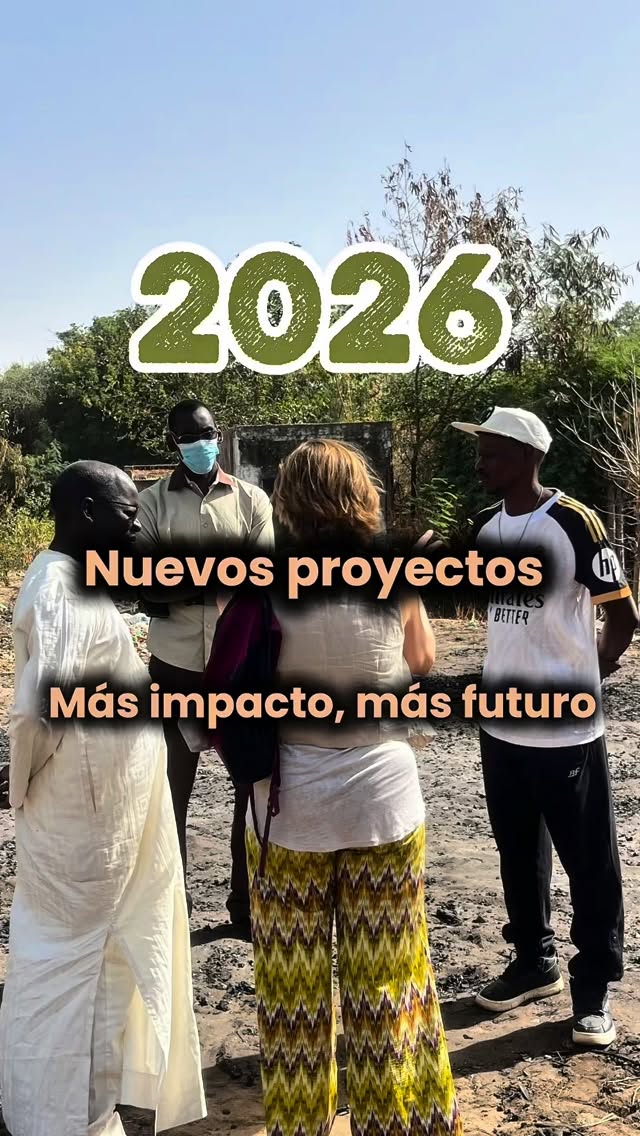 Este año ya está en marcha.
Y no hablamos de planes, hablamos de compromiso.
Escuelas que siguen transformándose.
Jóvenes que encuentran oportunidades.
Mujeres que refuerzan su autonomía.
Comunidades que avanzan cuando alguien decide quedarse y acompañar.
♥️
Hazte socio, copia este enlace https://n9.cl/msl97 , o con metodo tradicional de Transferencia Bancaria a nuestra cuenta: ES51 2100 3901 9002 0037 0203
♥️
Este año seguimos apostando por la formación, el desarrollo comunitario y la educación como motor de cambio, trabajando codo a codo con asociaciones locales y personas que creen que las cosas se construyen a largo plazo.
Muy pronto compartiremos una nueva campaña para hacerlo posible.
Pero hoy el mensaje es otro:
👉 Formar parte,
👉 vivir el campamento de este año,
👉 sumarse a un proyecto con impacto real.
Este también puede ser tu lugar.
Seguimos.