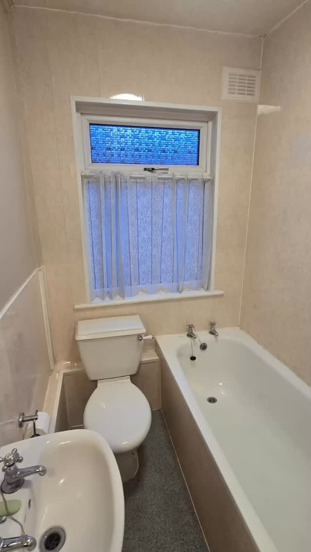 We transformed this bathroom into a stunning shower room for one of our customers recently…
swipe to see our before and after pictures
#bathroom #liverpool #customhomesolutions #bathroommakeover #bespoke