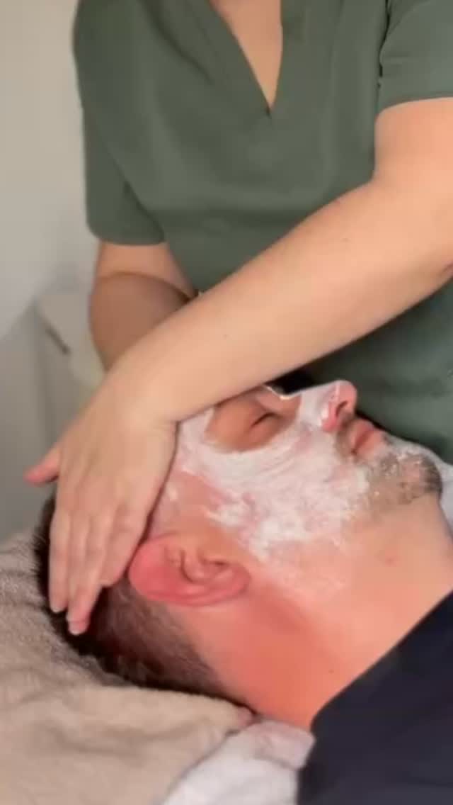 Results don’t always come from high tech machines, loads of products or a ton of high grade , high price tag treatments.
I often get clients in wanting their skin fixed, they have no idea that their body and mind also need regulation.
So I give it to them, the massage, the stress release , the flow as well as allowing the ingredients to work their magic without shouting about it !!
Once you have experienced it, you will want more because you are getting a whole person approach experience . Skin isn’t just skin it’s you , as a person in the raw. Seen and heard and always cared for ❤️
DM - ME for more info or to take that next step with your skin and soul
Anna 💫
#bedfordshire #leightonbuzzard #leightonbuzzardfacials #miltonkeynes #leightonbuzzardaesthetics