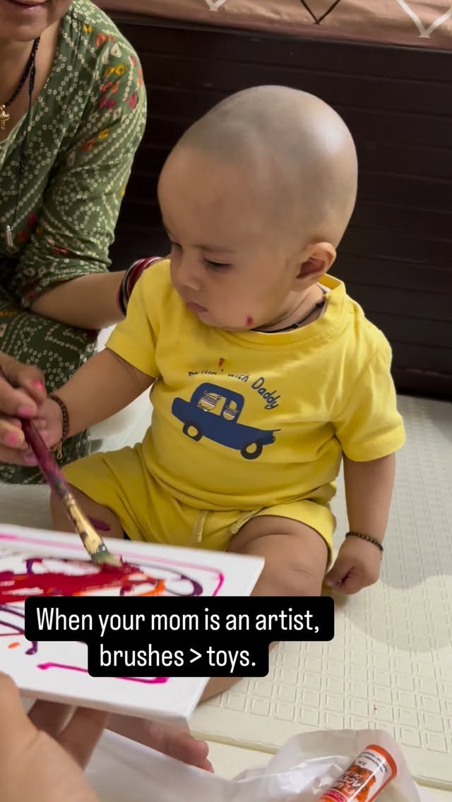 Brushes > toys. Always.
#minime #artistmom #momlife #brushes #baby