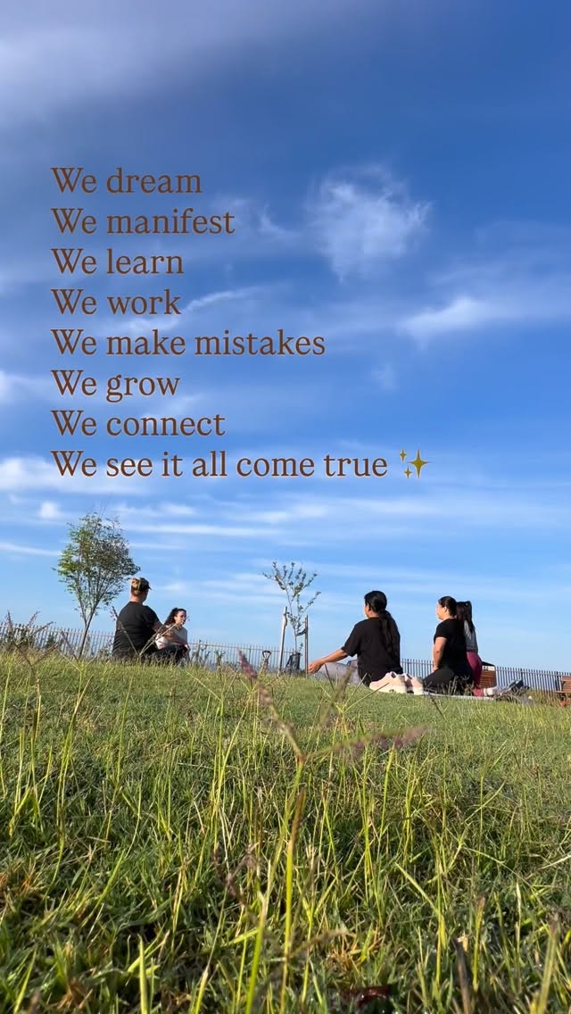 Our first morning community yoga gathering🧘🏽♀️💖
Grateful and tuning in to my heart. It’s time to gather healers. We can cope better and feel stronger together, in community ✨
Message me if you’re interested 💌