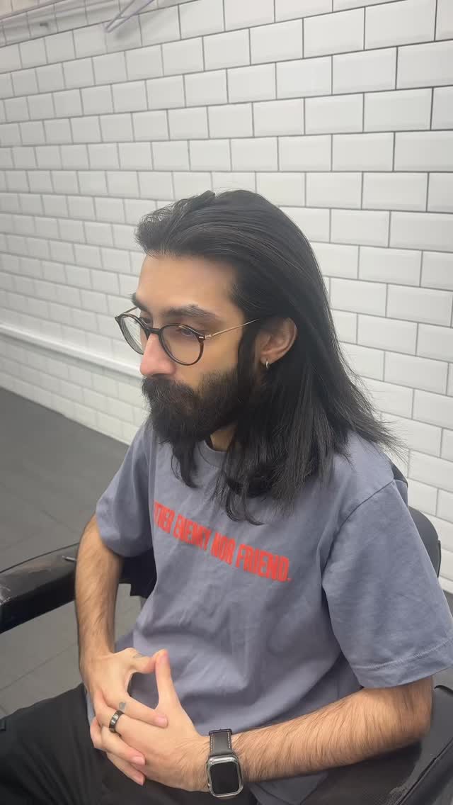 Check This Transformation.
Different Guy In My Chair!
Book For A Change. Bookings In Bio
#millhillbroadway #barber #barbershop #northlondonbarber #menshealthmatters