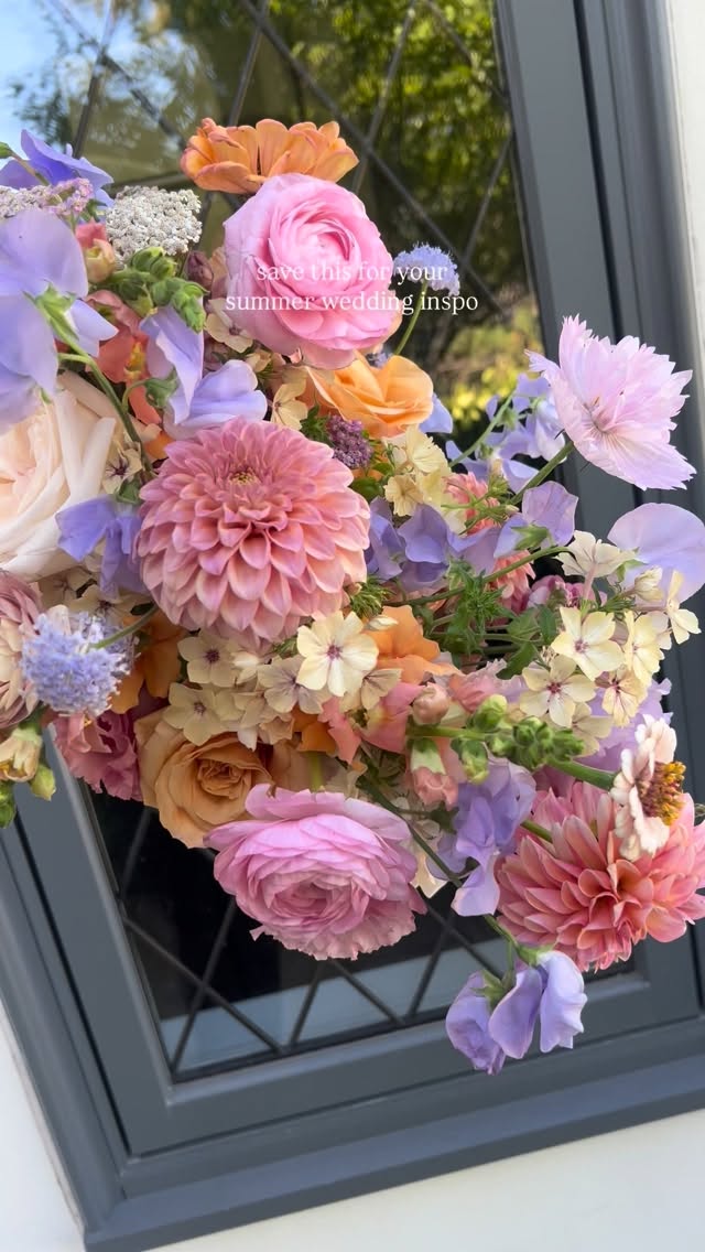 Coincidentally had this ready to go for today before we saw our feature on @rockymtnbride
Truly a palette to die for 🤤😍🌸🍊🪻#weddinginspiration #utahweddingflorist #weddinginspo #weddingflowers #2026bride