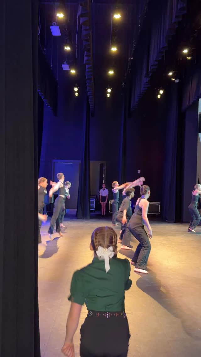 When you and your dance bestie are vibing on opposite sides of the wings