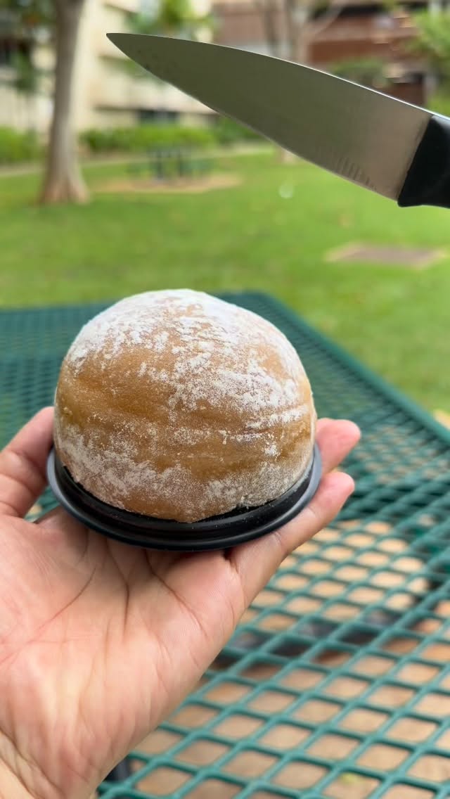 Mochi time 😋 “Tiramisu Cream Cheese “
#mochi #hawaii #yummy #tiramisumochi