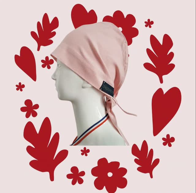 Ce joli calot Rose Poudré Uni a été confectionné par les élèves du @lyceehemingwaynimes, il est vendu 15€.
Les bénéfices seront reversés à la ligue contre le cancer.
Bravo à leur professeur @mme_tau passionnée et dynamique ! ☺️