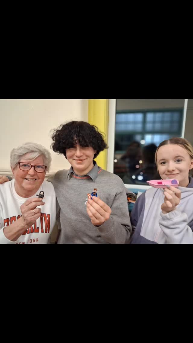 Wednesdays at Junior Club = games 🎯 challenges 💥 LEGO legends 🧱 hall games 🤸♂️ and coloring masterpieces 🎨✨ Basically… the best afternoon ever 😄
#stmarysyouthcentretullamore #tullamore #youthclub #juniorclubactivites #amaizingkids