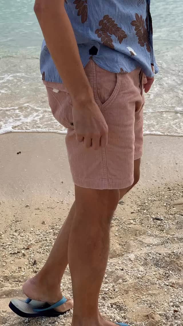 Corduroy surf style pants
The model in the photo is 5.9 ft, 160 lb
Wearing M size.
Price : $155
Material 100%Cotton
Made in Japan
This product has been washed finish.
Online store is from the profile
@plusaloha_hawaii
Corduroy surf style pants.
It feels like the 80's.
I designed it with careful consideration of details.
It's cool and functional !!
- - - - - - - - - - - - - - - - - - - - - - -
plus aloha Hawaii
Web site : www.plusaloha.com
Web shop : www.plusaloha.com/shop
Email : info@plusaloha.com
- - - - - - - - - - - - - - - - - - - - - - -
#plusaloha #alohashirt #hawaiianshirt #plusalohahawaii #hawaiifashion