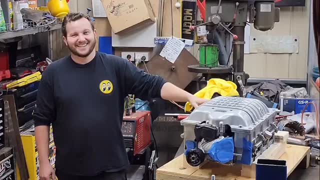 Axle Co Mechanical is proudly jumping on board with El Heffe’s Chopshop for some All Japan Day mayhem.
The boys have found a loophole so big you could drive a Hummer through it: they’ve declared a Commodore/VN “lexen” a Japanese car on a technicality, jammed an LS in it and strapped a massive Hemi blower on top for peak ‘Murica energy.
It’s completely unhinged and Axle Co is out here pouring fuel on the fire.
Stay tuned as D‑Day gets closer, we hit the dyno, and this thing tries to offend every enthusiast in a 5‑km radius. Go follow El Heffe’s Chopshop for the chaos.
@el_heffes_chopshop
@tuffmounts
@axlecomechanical
@sickstreeters