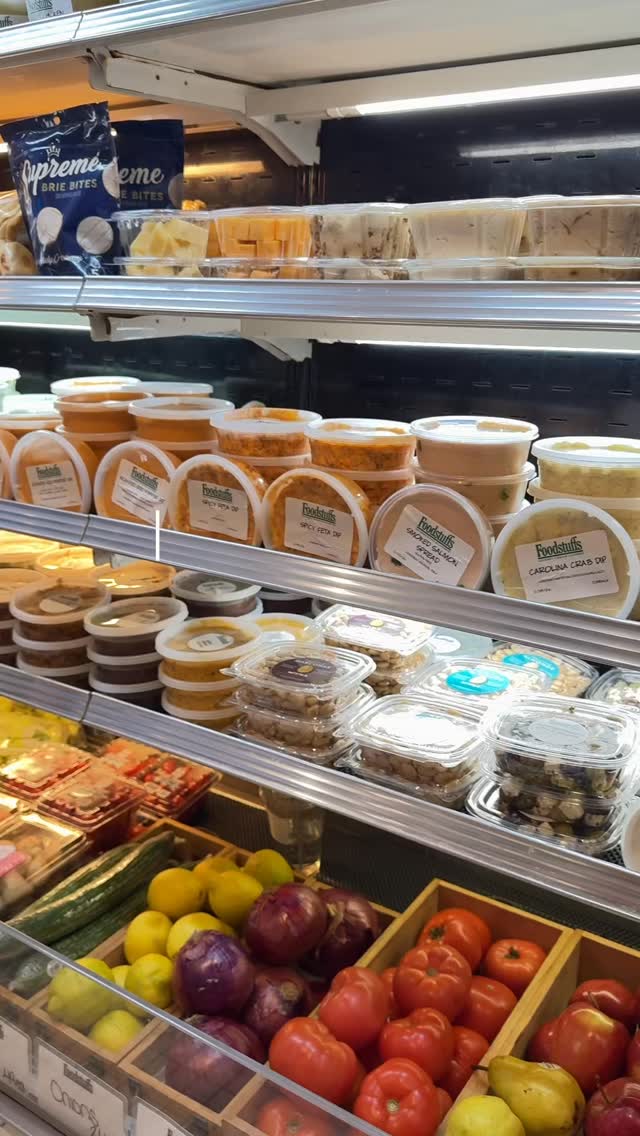 Celebrate Valentine’s Day with a spread as sweet as your someone special. Grab your favorites to make this weekend unforgettable. Perfect for date night, girls’ night, or treating yourself 💕
Glencoe, Evanston, Lake Forest, Glenview