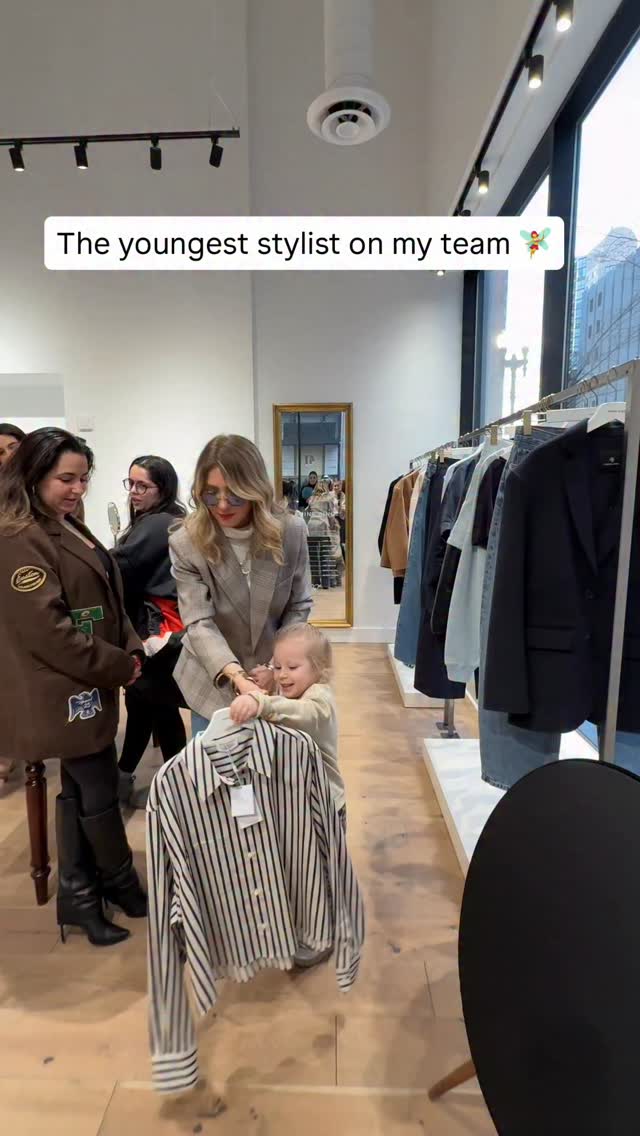 And it reminded me of something important…
Girls don’t learn confidence from what we tell them.
They learn it from what they see.
When women invest in themselves, step into their voice, and allow themselves to unapologetically SHINE, the next generation is watching.
Empowered women naturally raise empowered girls.
And this is is what my brand is all about!