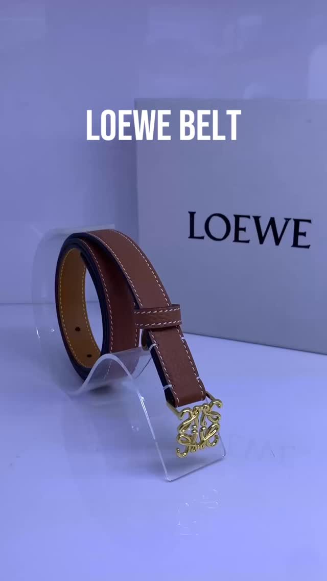 Loewe Belt 🖤
Elevate every outfit.
Price: 400 AED | 40 OMR
💬 DM to order
📩 Write to us on Instagram