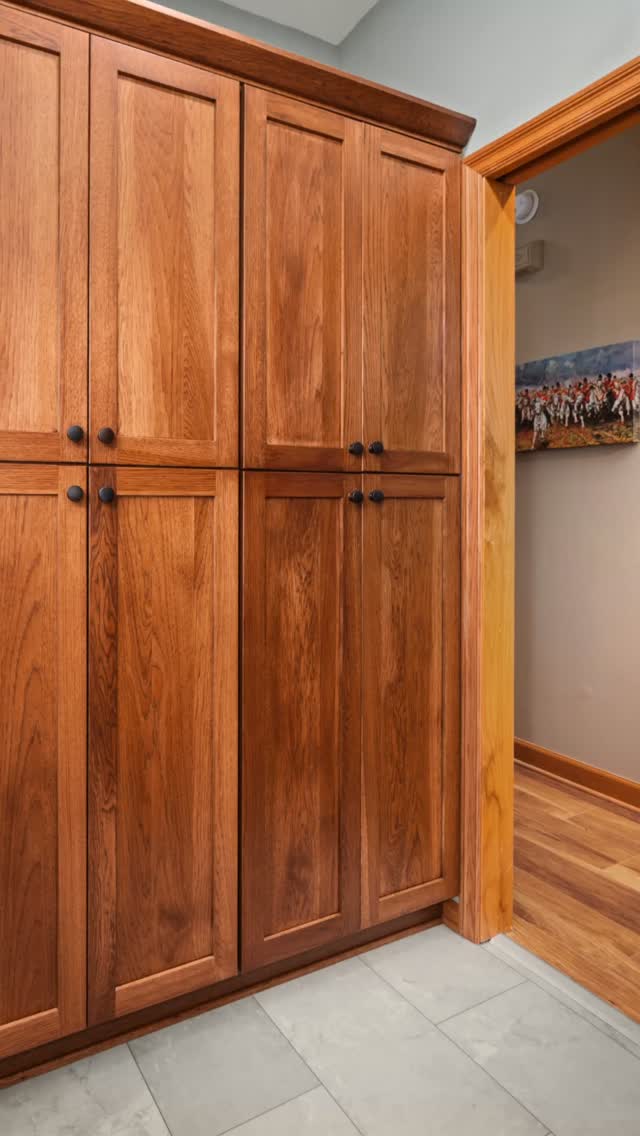 These are the behind-the-scenes details that make a kitchen work harder every day- smooth roll-out trays for easy access, smart corner pull-outs that eliminate wasted space, and pocket doors that keep clutter tucked away.
Thoughtful storage = a calmer, more functional kitchen.
Which hidden feature would you add to your home? Let us know in the comments👇
#dwpcustomcabinetry #kitchenstorageideas #midwestmade #kitchenremodels #customsolutions