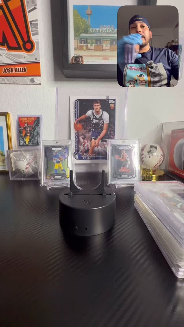 NEW INVENTORY from Inserts, Autos & Slabs! All new inventory will be available on Collx by tomorrow, Link in Bio!!
#slabsforsale #cardcollectors #tradingcards #cardsofinstagram #fanatic