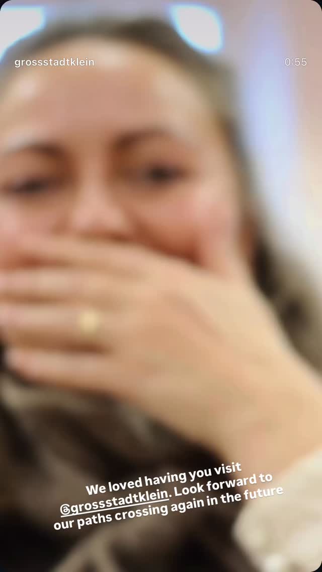 It was truly lovely to meet Sarah, a real presence whose time with us meant so much here at Shirt Tales. đ¤
We had the pleasure of hosting @grossstadtklein on one of our tours recently, and opening the doors of First Derry Presbyterian Church to welcome Sarah was a moment we wonât forget. Seeing her come off the Derry Walls and walk up the steps with such a big smile and an openness to try something new was an absolute joy.
Sharing two hours together, walking through the history of this special site and the stories of the shirt factory industry, all while thread a needle and sewing a button was great fun and a real treat. đ¤Š
Thanks for joining us Sarah and we hope to see you again.
#teamshirttalesni