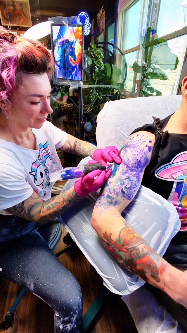 Just some top-shelf collector flash for Friday the 13th x Valentineās Day from a Denver tattoo artist, with limited-time deals but not limited designs. If youāre searching for Friday the 13th tattoos and you put quality over chaos, Iām here for ya.
Book these ahead from the link in my bio for my own work, or come by for walk-in availability all weekend long.
š¤ The Best Clients Ever
#DenverTattooArtist #FridayThe13thTattoo #ValentinesTattoo #DenverTattoos #TattooCollector